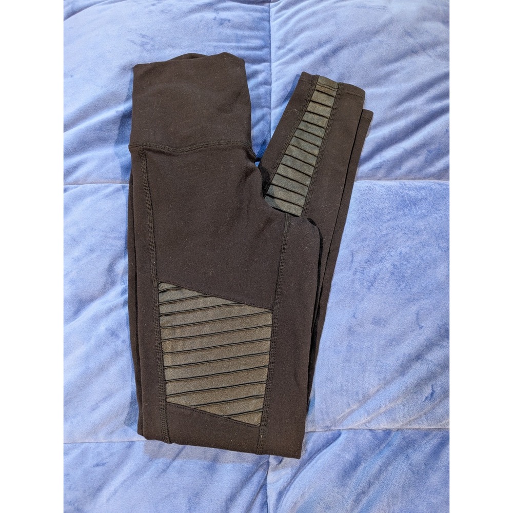 Alo Yoga Moto Leggings Womens Black High Waist‎ Quilted Panels - Size XS